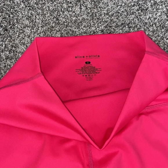 Alice + Olivia Activewear Leggings in Barbie Pink - Picture 2 of 3